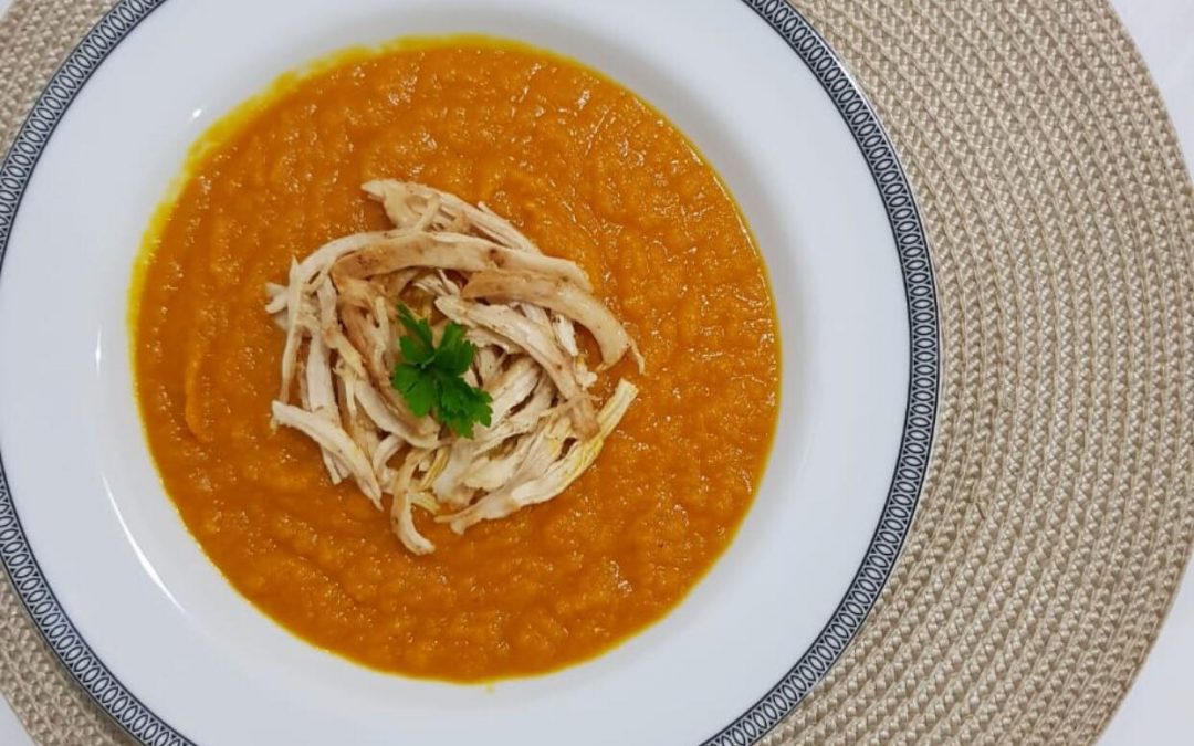 Sopa de Cenoura com Curry e Leite de Coco